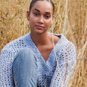 WHBM NWOT V-Neck Sequin Sweater Light Blue Size Small